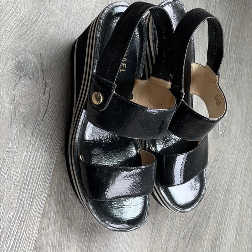 Michael Kors black wedge size 8